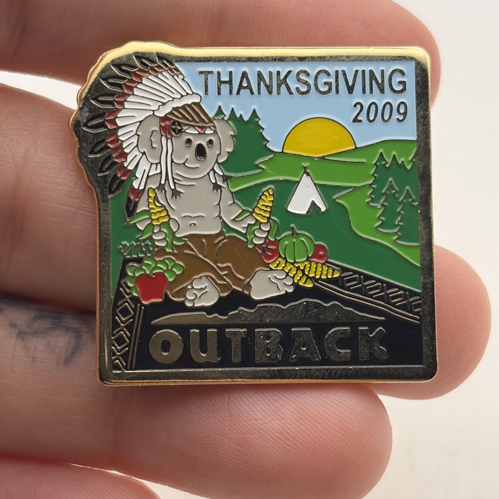 Outback Steakhouse 2009 Thanksgiving Koala Lapel Hat Pin